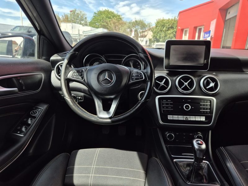MERCEDES CLASSE A A180 CDI  INTUITION 2016