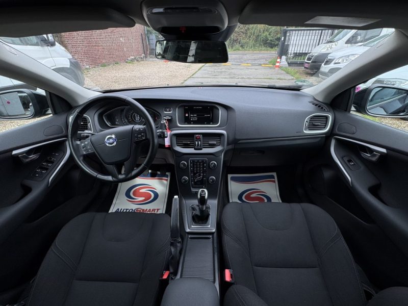 VOLVO V40 1.6 D 115Ch PACK KINETIC 78000KM GPS/CLIM/REGULATEUR DE VITESSE 