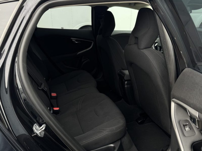 VOLVO V40 1.6 D 115Ch PACK KINETIC 78000KM GPS/CLIM/REGULATEUR DE VITESSE 