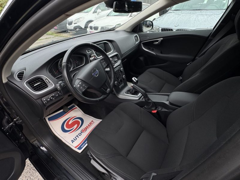 VOLVO V40 1.6 D 115Ch PACK KINETIC 78000KM GPS/CLIM/REGULATEUR DE VITESSE 