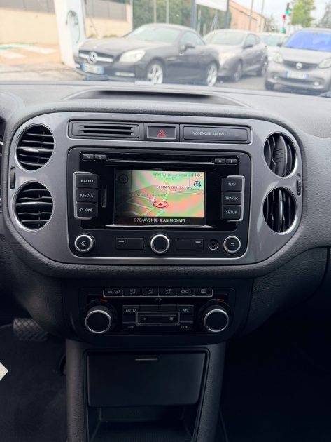 VOLKSWAGEN TIGUAN 2.0 TDI 140 BOITE AUTO 4 MOTIONS