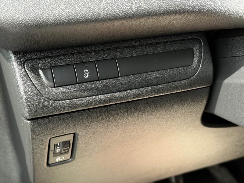 Peugeot 208 1.6 BlueHDi 75 ch Active - Clim – Bluetooth – Régulateur - Révisée & garantie 6 mois