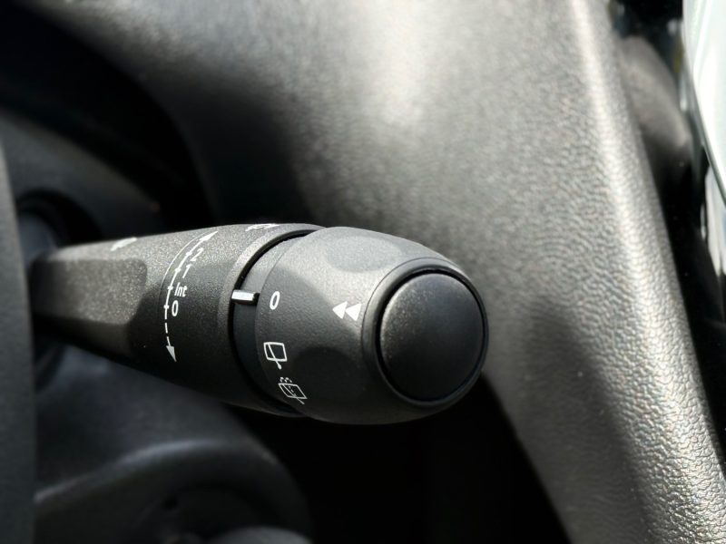 Peugeot 208 1.6 BlueHDi 75 ch Active - Clim – Bluetooth – Régulateur - Révisée & garantie 6 mois