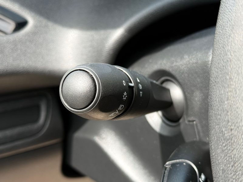 Peugeot 208 1.6 BlueHDi 75 ch Active - Clim – Bluetooth – Régulateur - Révisée & garantie 6 mois