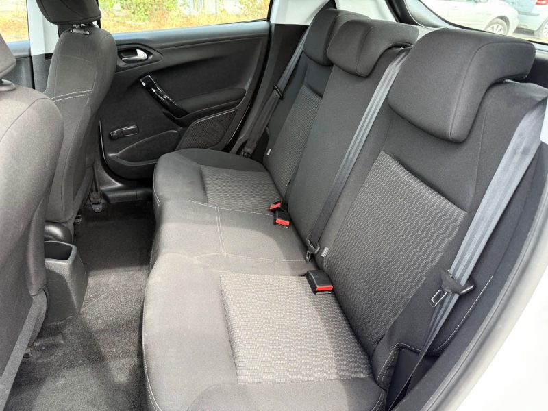 Peugeot 208 1.6 BlueHDi 75 ch Active - Clim – Bluetooth – Régulateur - Révisée & garantie 6 mois