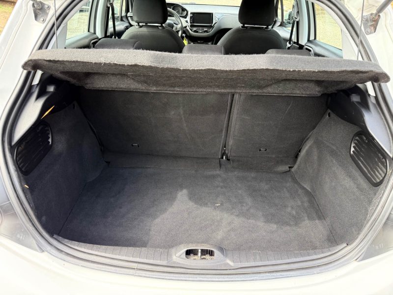 Peugeot 208 1.6 BlueHDi 75 ch Active - Clim – Bluetooth – Régulateur - Révisée & garantie 6 mois