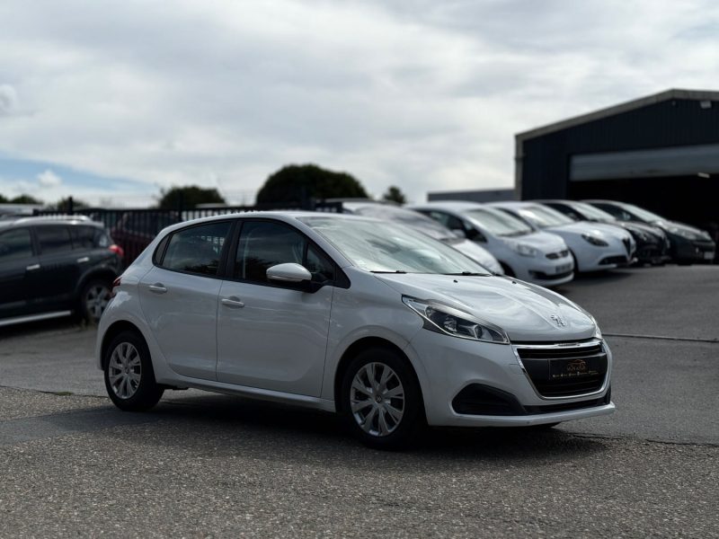 Peugeot 208 1.6 BlueHDi 75 ch Active - Clim – Bluetooth – Régulateur - Révisée & garantie 6 mois
