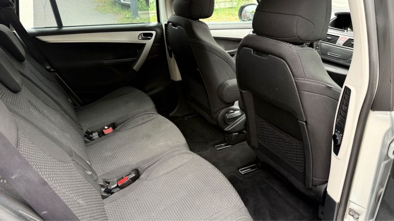 Citroën Grand C4 Picasso 1.6 HDi 110 ch Confort BMP6 7 places - Boîte auto - Révisée & garantie 6 