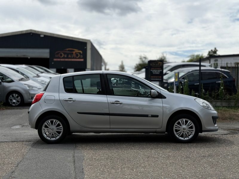 Renault Clio III 1.5 dCi 85 ch Dynamique - Révisée & garantie 6 mois