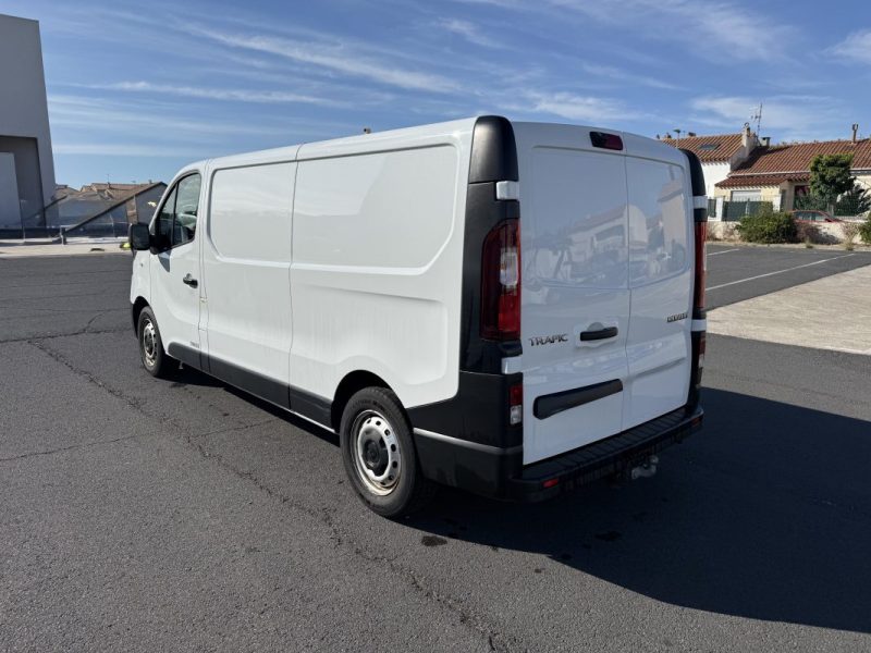 RENAULT TRAFIC L2H1 2.0 DCI 145