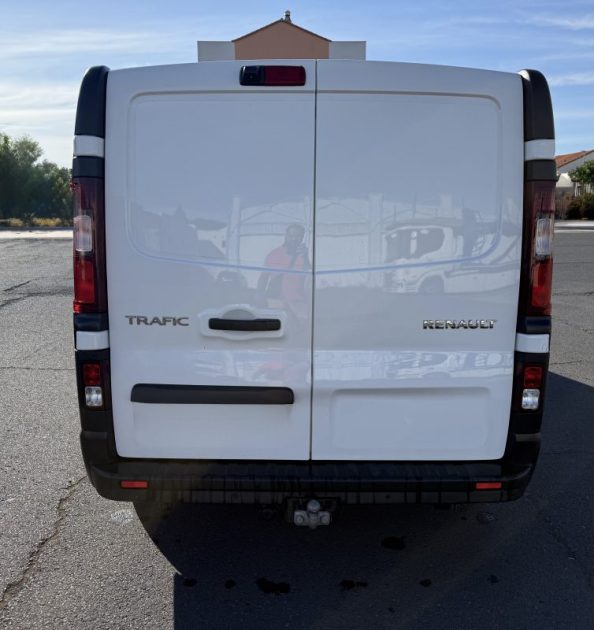 RENAULT TRAFIC L2H1 2.0 DCI 145
