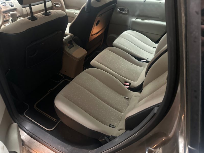 RENAULT SCENIC 1.9 DCI LATITUDE LATITUDE 2009