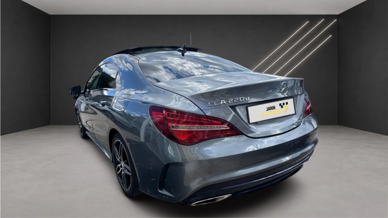 MERCEDES CLA CLA 220D FASCINATION 7G-TRONIC PACK AMG 2016