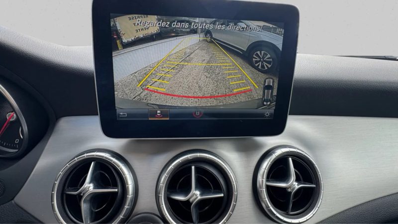 MERCEDES CLA CLA 220D FASCINATION 7G-TRONIC PACK AMG 2016