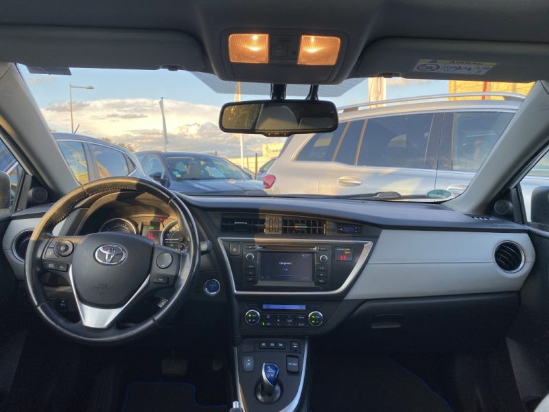 TOYOTA AURIS TOURING SPORTS 1.8 HYBRID 136h SKYVIEW