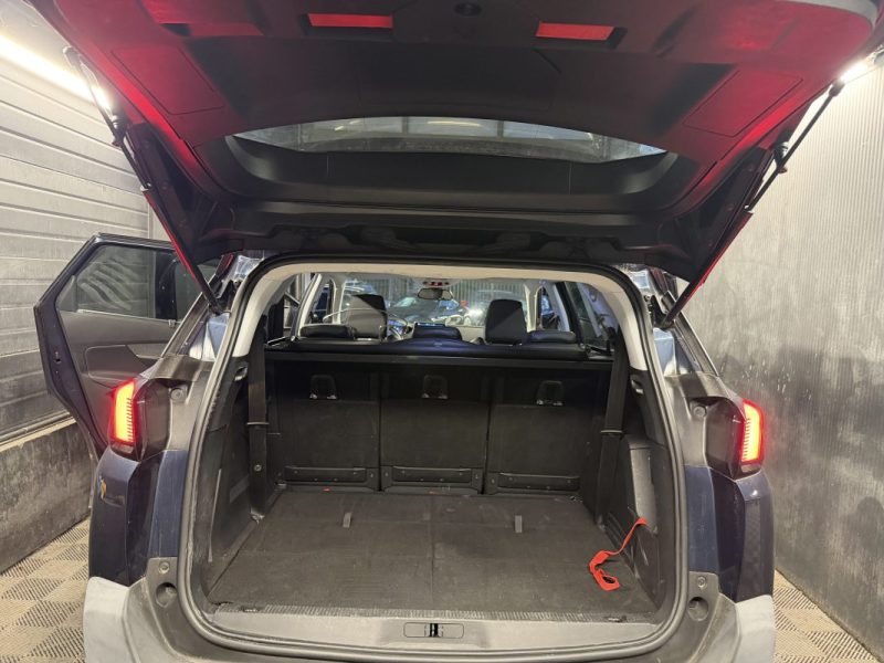 PEUGEOT 5008 II ALLURE 1.5 HDI 130 Cv 7 PLACES ATTELAGE APPLE & ANDROID CAMERA RECUL - GARANTIE 1 AN