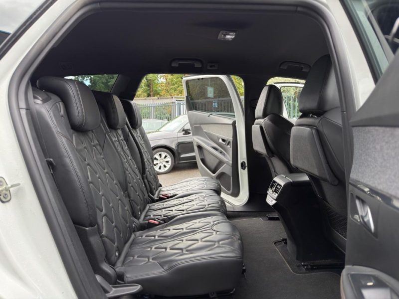 PEUGEOT 5008 II GT LINE 1.6 THP 180 Cv 1ERE MAIN 7 PLACES ATTELAGE INTERIEUR CUIR - GARANTIE 1 AN