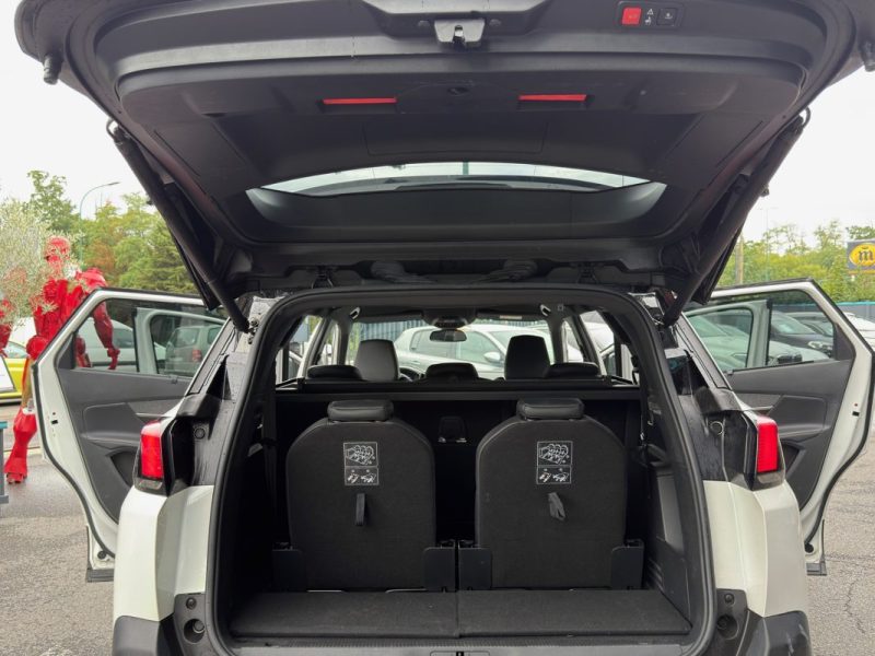 PEUGEOT 5008 II GT LINE 1.6 THP 180 Cv 1ERE MAIN 7 PLACES ATTELAGE INTERIEUR CUIR - GARANTIE 1 AN