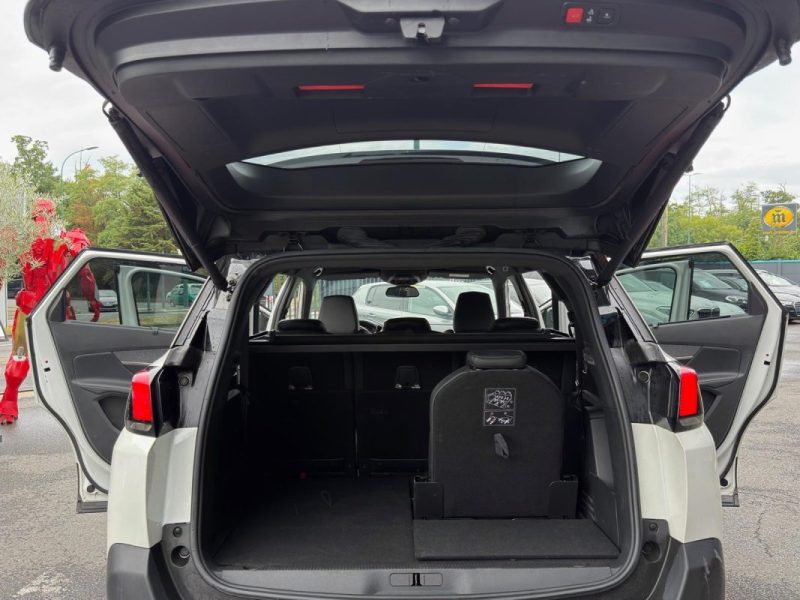 PEUGEOT 5008 II GT LINE 1.6 THP 180 Cv 1ERE MAIN 7 PLACES ATTELAGE INTERIEUR CUIR - GARANTIE 1 AN