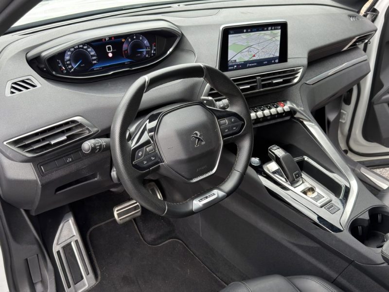 PEUGEOT 5008 II GT LINE 1.6 THP 180 Cv 1ERE MAIN 7 PLACES ATTELAGE INTERIEUR CUIR - GARANTIE 1 AN