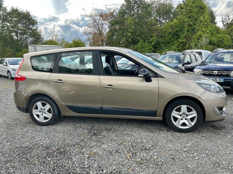 RENAULT SCENICIII GRAND 1.5 DCI 110cv AUTHENTIQUE 7 place