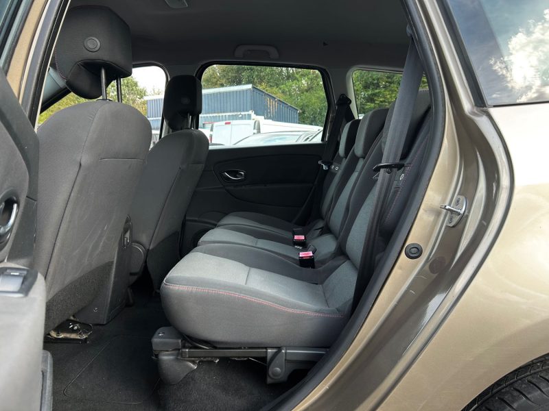 RENAULT SCENICIII GRAND 1.5 DCI 110cv AUTHENTIQUE 7 place