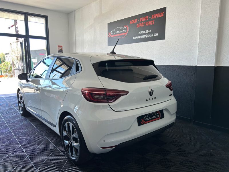 RENAULT CLIO 5 1.6 145 HYBRIDE EVOLUTION