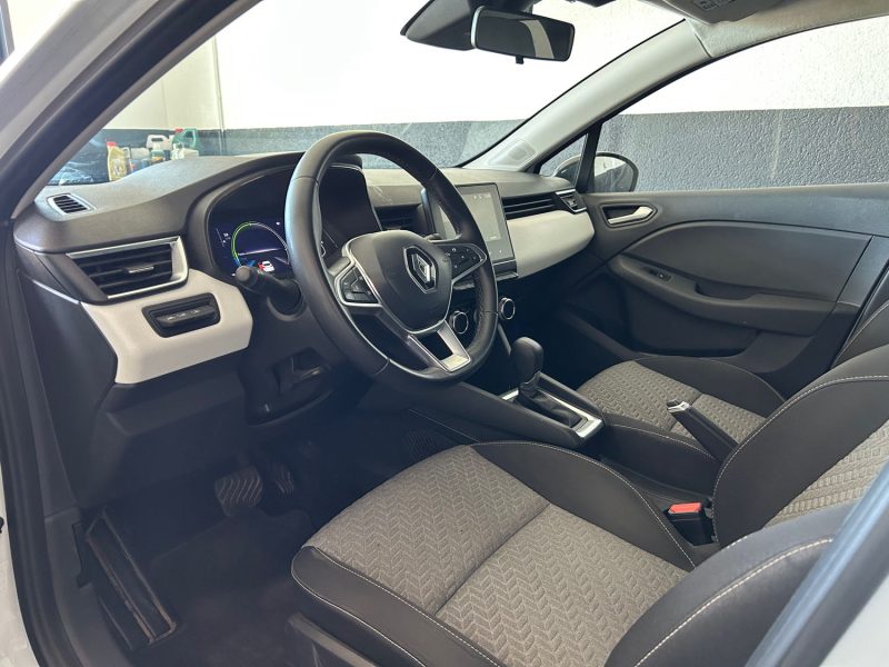 RENAULT CLIO 5 1.6 145 HYBRIDE EVOLUTION