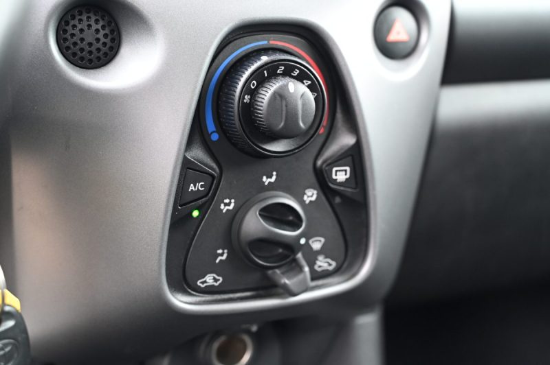 TOYOTA AYGO II 1.0 VVT-I 72 X PH2 01/2019