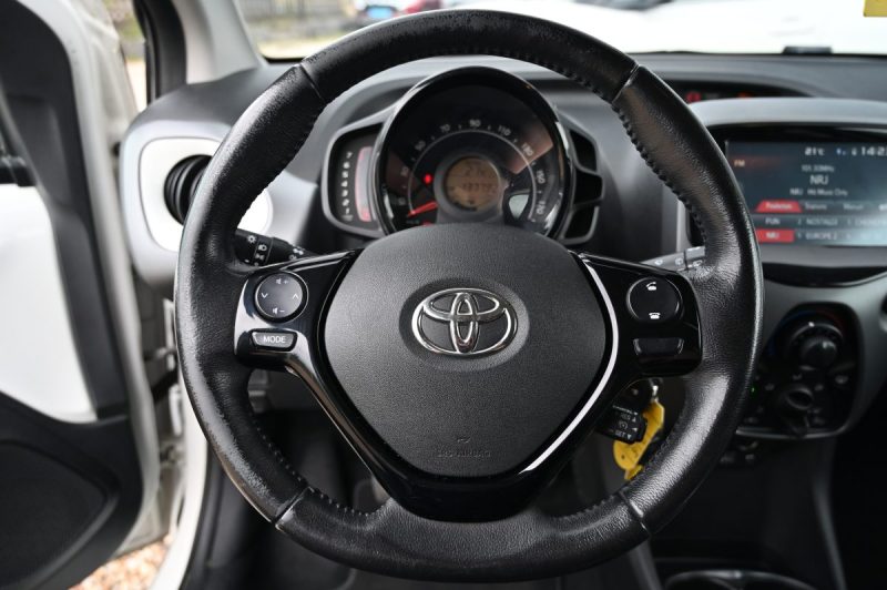 TOYOTA AYGO II 1.0 VVT-I 72 X PH2 01/2019