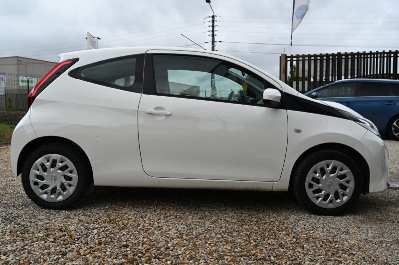 TOYOTA AYGO II 1.0 VVT-I 72 X PH2 01/2019