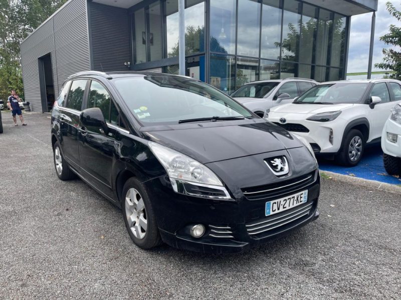 PEUGEOT 5008 1.6 HDI 115 CH STYLE 