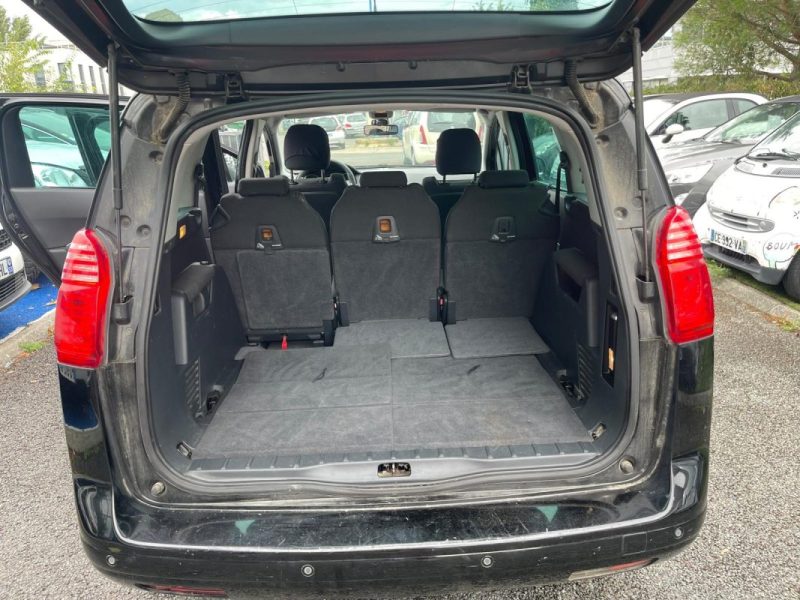 PEUGEOT 5008 1.6 HDI 115 CH STYLE 