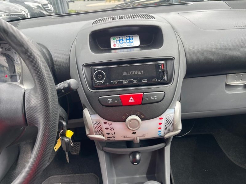 TOYOTA AYGO 1.0 i 68 CH  