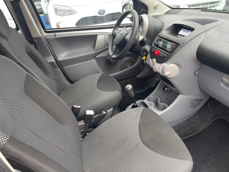 TOYOTA AYGO 1.0 i 68 CH  