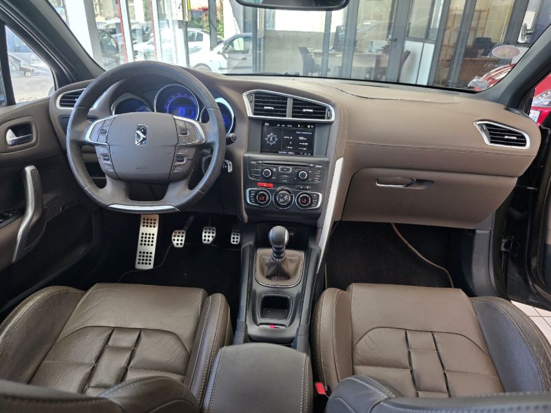 CITROEN DS4 1.6 THP 200 CH SPORT CHIC ANNEE 2011 197000KM