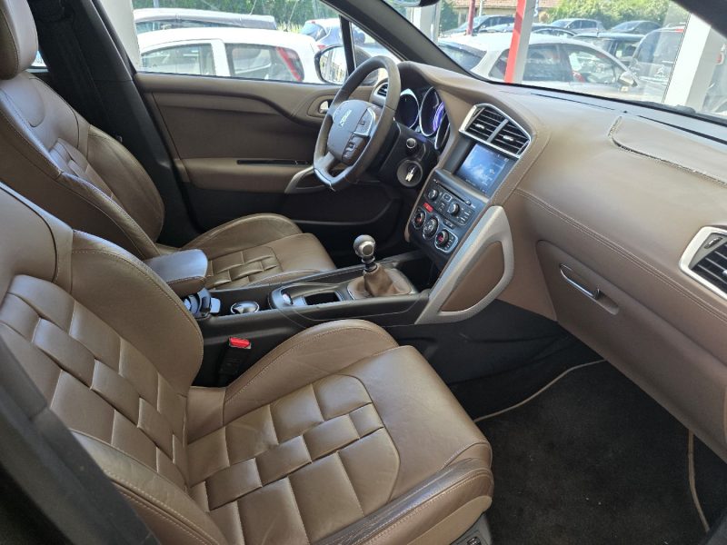 CITROEN DS4 1.6 THP 200 CH SPORT CHIC ANNEE 2011 197000KM