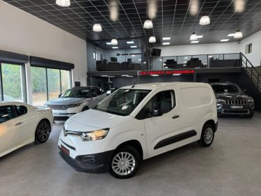 TOYOTA PROACE CITY 130cv DYNAMIC✅ 3 PLACES ✅SUIVIE COMPLET TOYOTA ✅PRIX TTC / 1ere MAIN