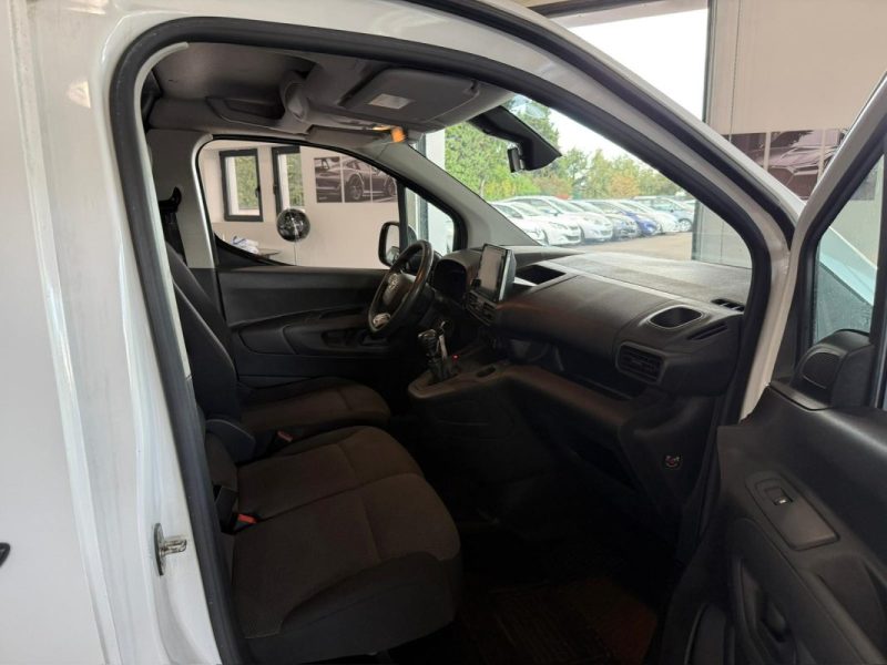 TOYOTA PROACE CITY 130cv DYNAMIC✅ 3 PLACES ✅SUIVIE COMPLET TOYOTA ✅PRIX TTC / 1ere MAIN