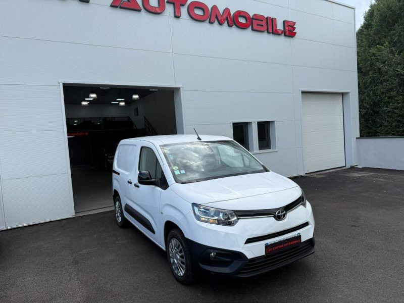 TOYOTA PROACE CITY 130cv DYNAMIC✅ 3 PLACES ✅SUIVIE COMPLET TOYOTA ✅PRIX TTC / 1ere MAIN