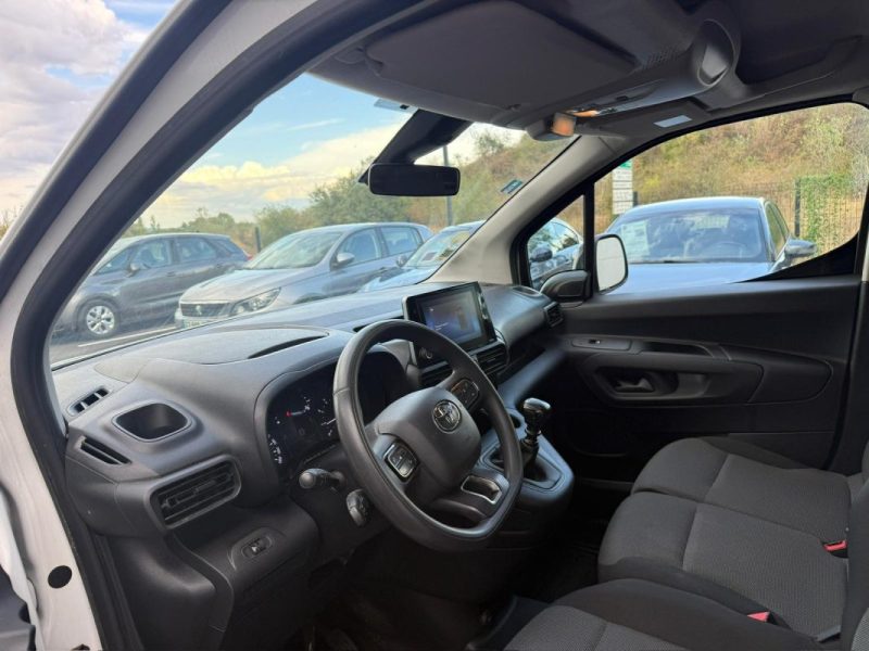 TOYOTA PROACE CITY 130cv DYNAMIC✅ 3 PLACES ✅SUIVIE COMPLET TOYOTA ✅PRIX TTC / 1ere MAIN