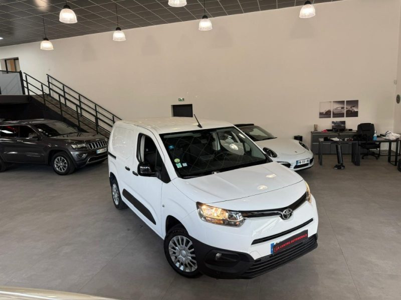 TOYOTA PROACE CITY 130cv DYNAMIC✅ 3 PLACES ✅SUIVIE COMPLET TOYOTA ✅PRIX TTC / 1ere MAIN