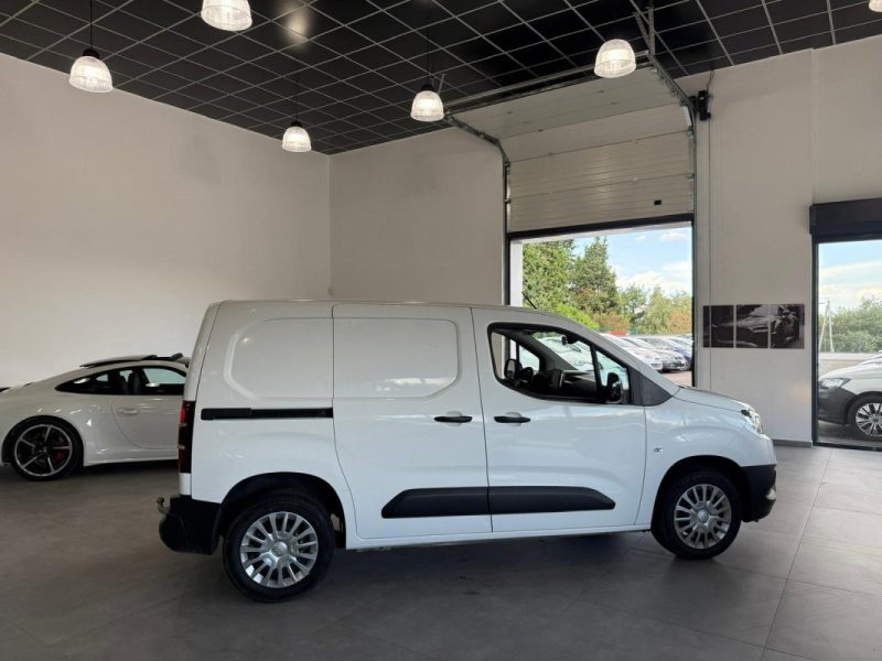 TOYOTA PROACE CITY 130cv DYNAMIC✅ 3 PLACES ✅SUIVIE COMPLET TOYOTA ✅PRIX TTC / 1ere MAIN