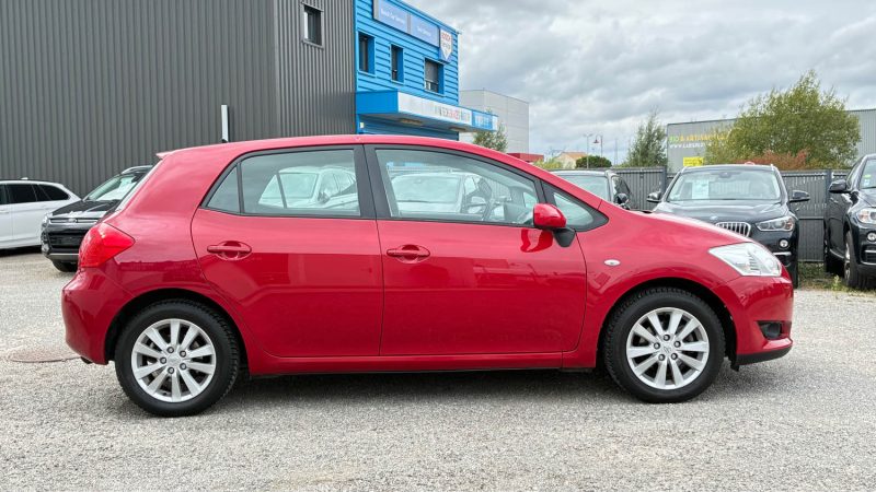 TOYOTA AURIS TOYOTA AURIS 1.6 VVT-i 124 CH EXECUTIVE