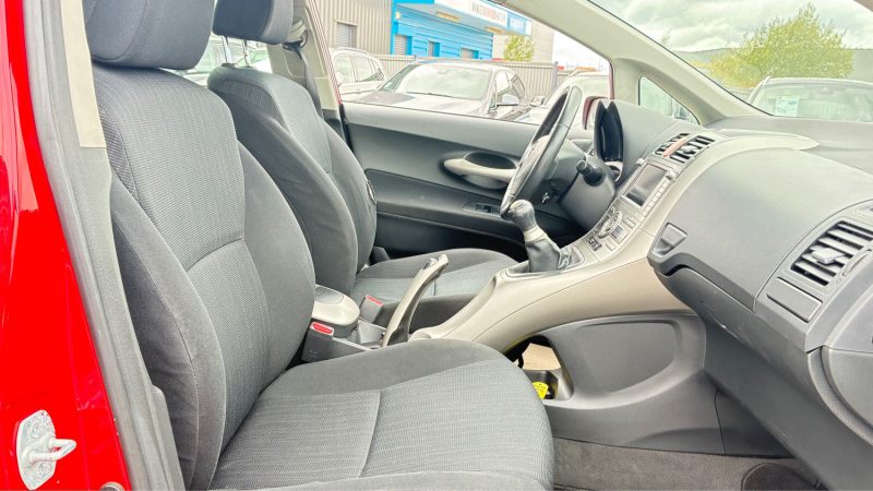 TOYOTA AURIS TOYOTA AURIS 1.6 VVT-i 124 CH EXECUTIVE