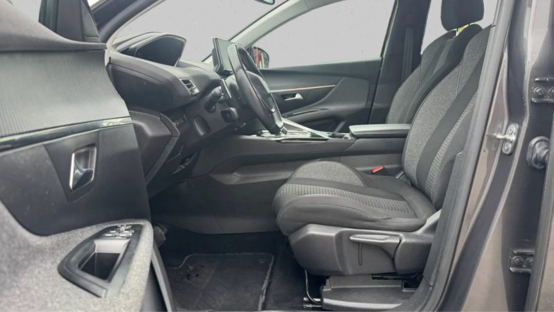 PEUGEOT 5008 II  1.5HDI 130CV EAT8 ACTIVE BUISNESS 2022