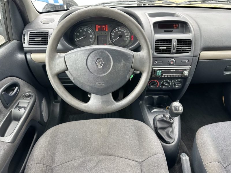 RENAULT CLIO II 1.2 58 cv 2004 GARANTIE 6 MOIS
