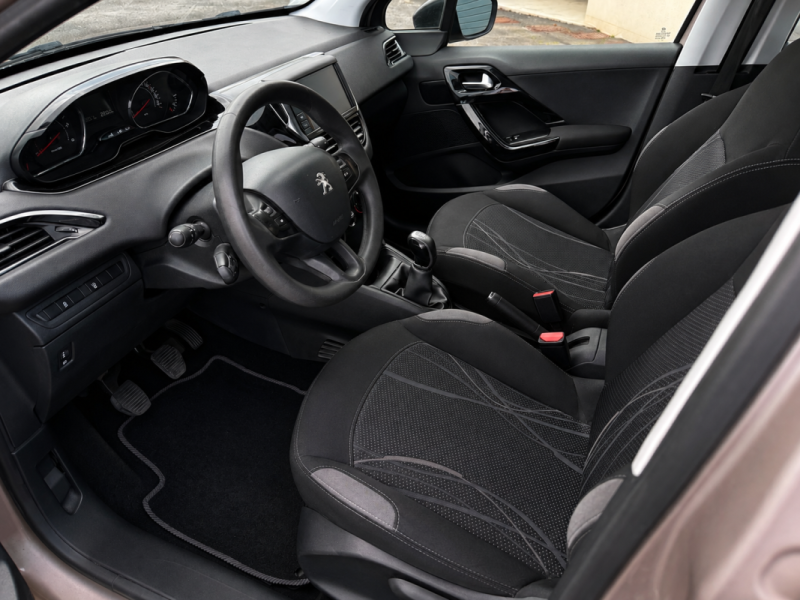 PEUGEOT 208 1.4 HDI 68CV ACTIVE / KIT DISTRI NEUVE