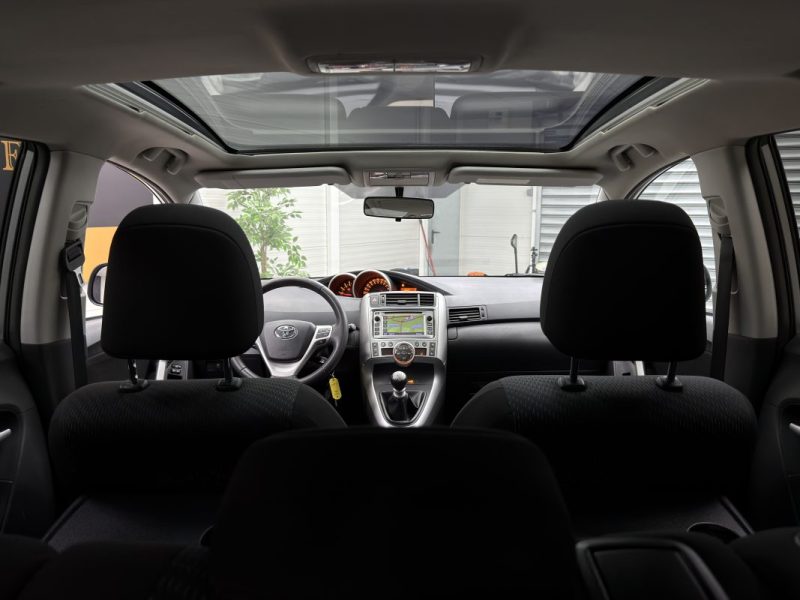 Toyota Verso 126 D-4D - SkyView Edition - 7 places