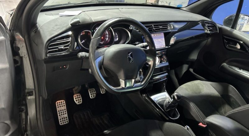 DS 3 PERFORMANCE LINE – 1.2 PURETECH 110 CH